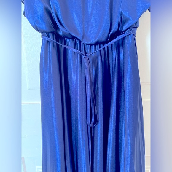 Dress Barn Blue Cape Sleeve Midi Dress Size 16 Shiny - Picture 6 of 9